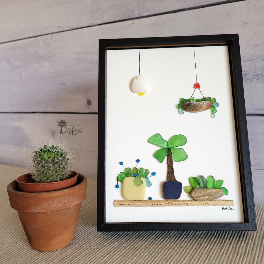 Cuadro Mi Jardín, reciclaje artesanal con cristales de mar, sobremesa, vertical, 13 x 18 cm.